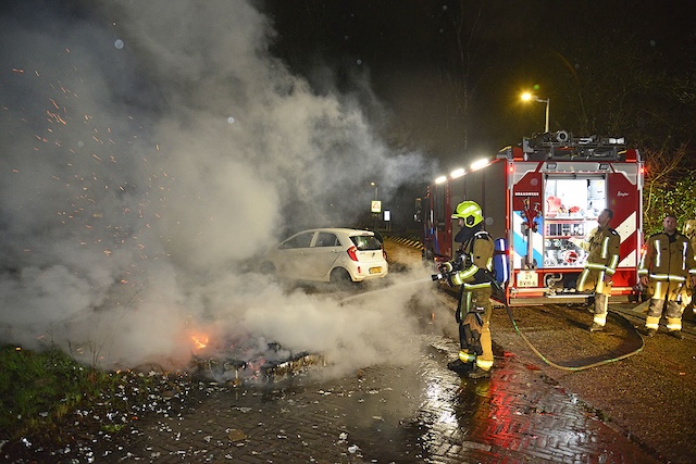 2024/2/20240101-01u33 GB 002 Buitenbrand Adelaarstraat.jpg